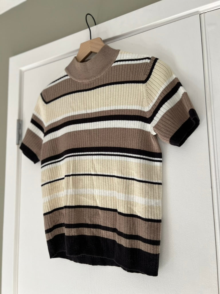 STRIPED MOCK NECK SHORT SLEEVE