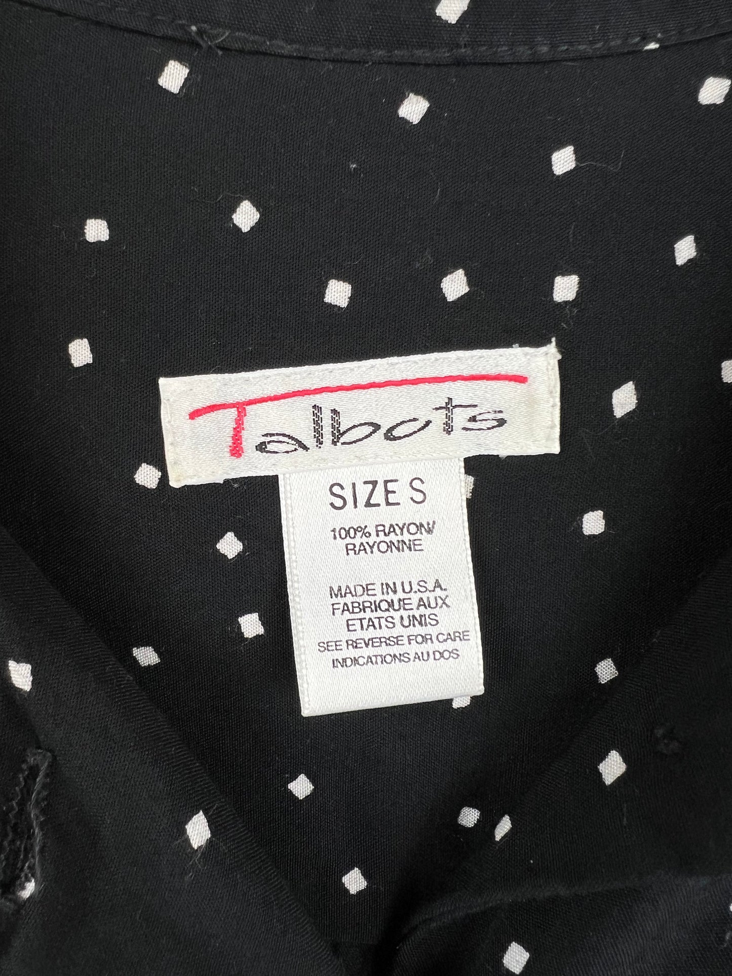 B&W POLKA DOT BUTTON UP