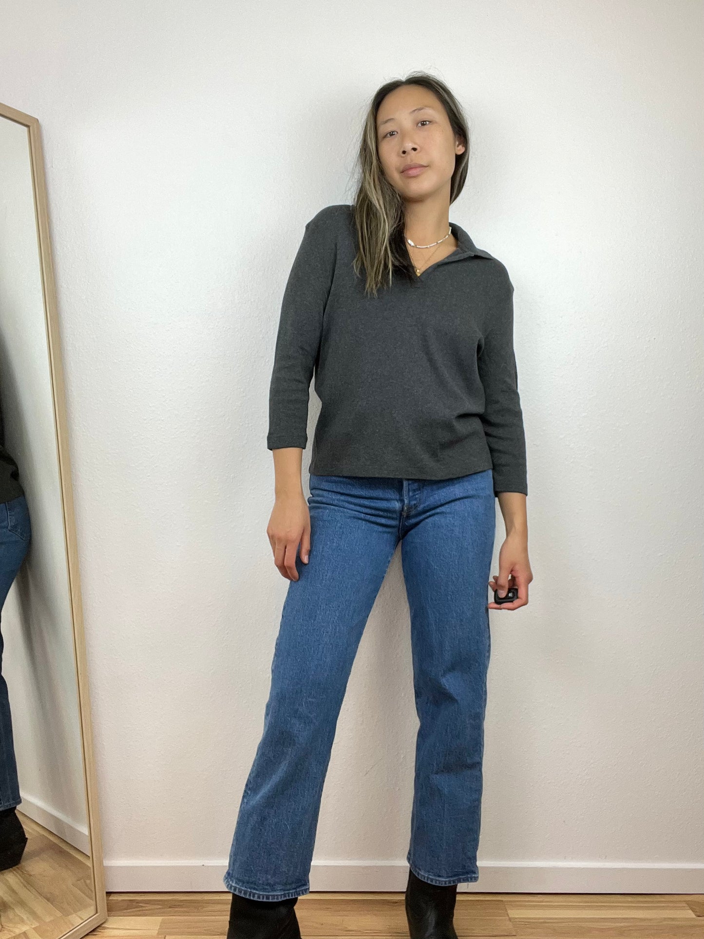 JONES NEW YORK V-NECK SWEATER TOP