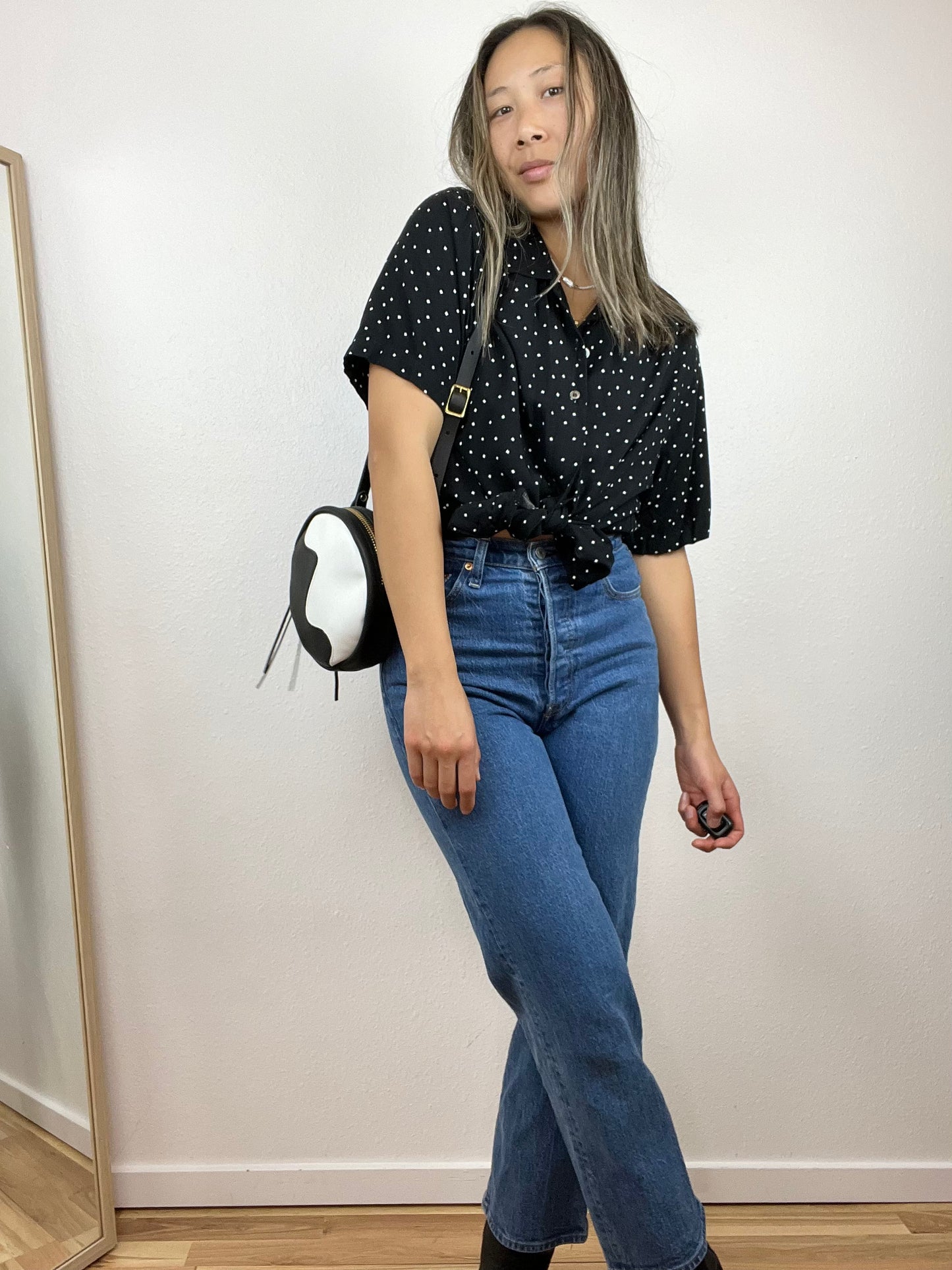 B&W POLKA DOT BUTTON UP