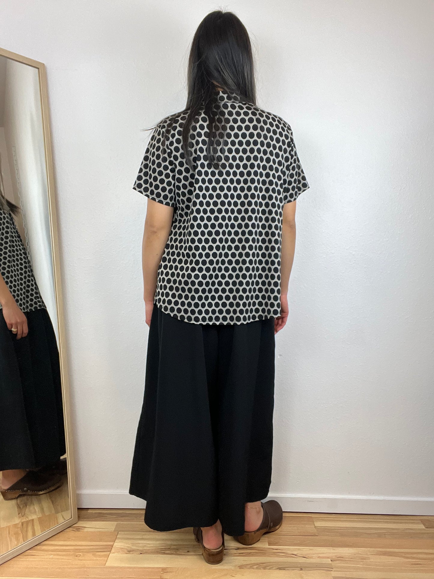 POLKA DOT SHORT SLEEVE BUTTON DOWN