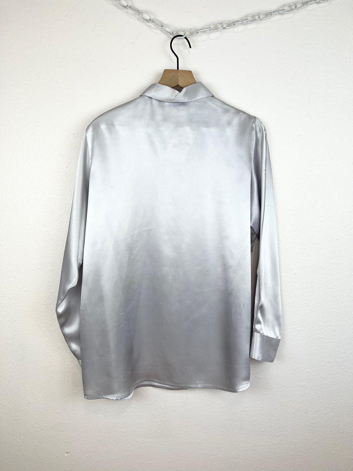 VINTAGE LONG SLEEVE SILVER BUTTON DOWN