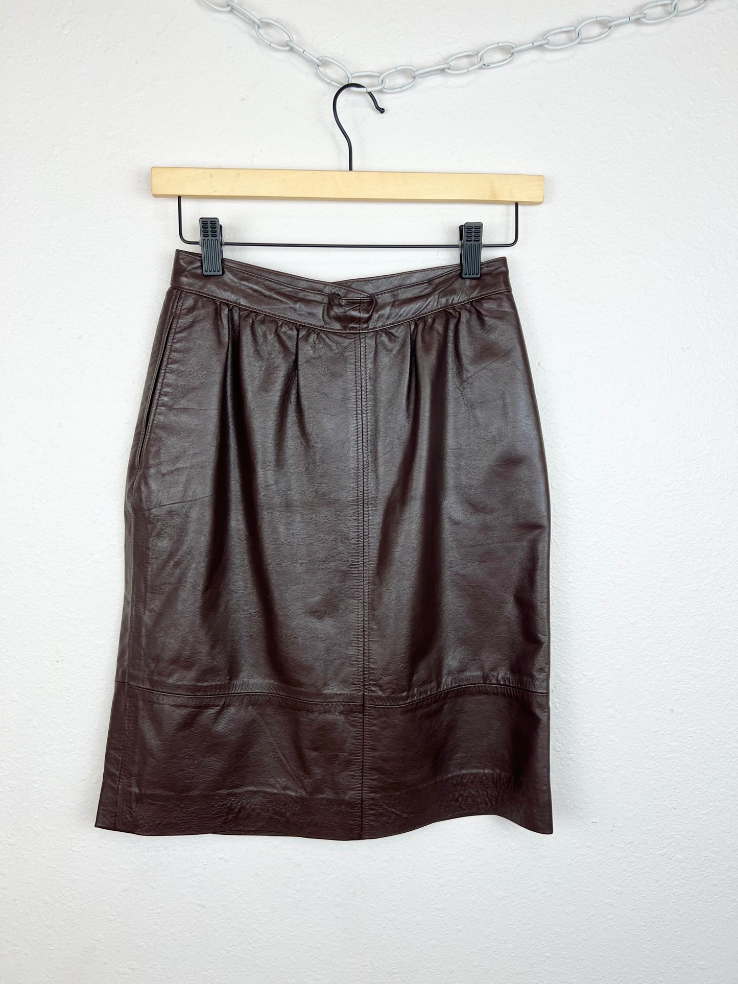 VINTAGE BROWN LEATHER SKIRT