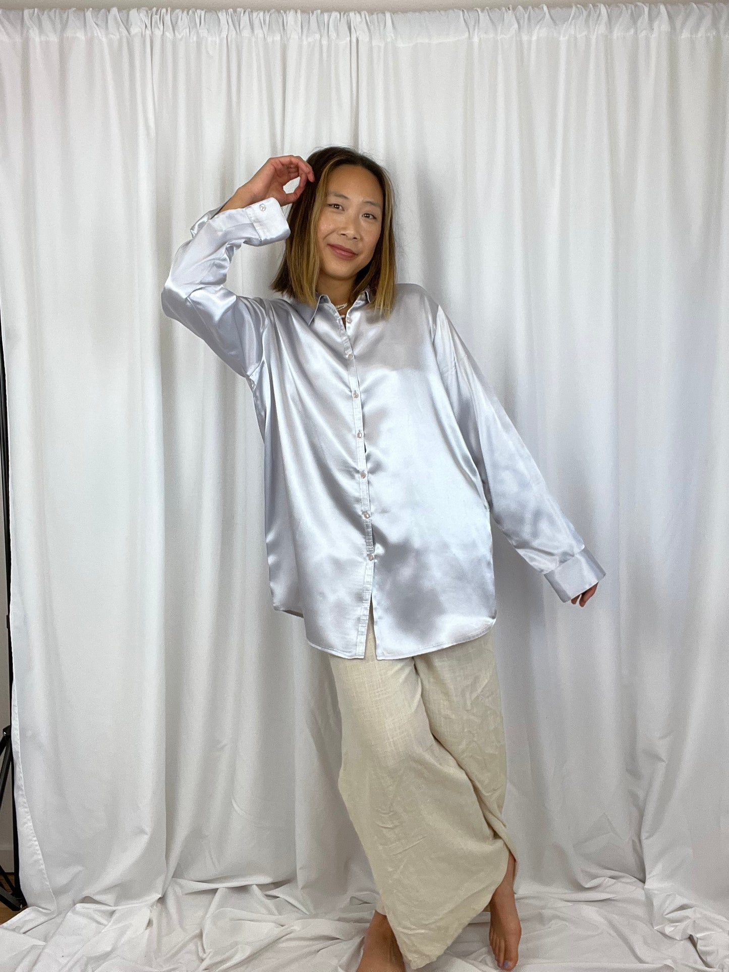 VINTAGE LONG SLEEVE SILVER BUTTON DOWN