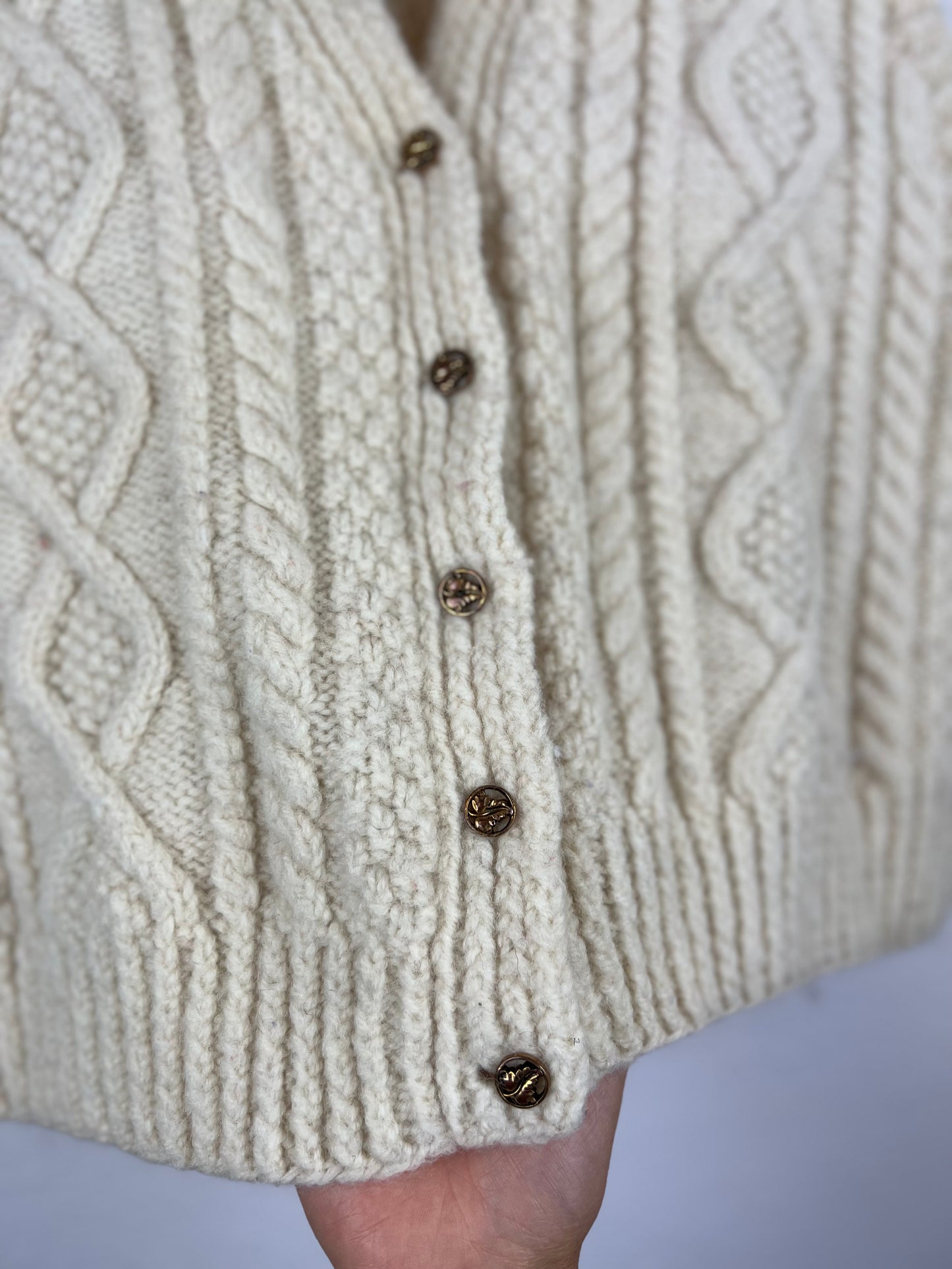 HANDMADE CROP SWEATER VEST