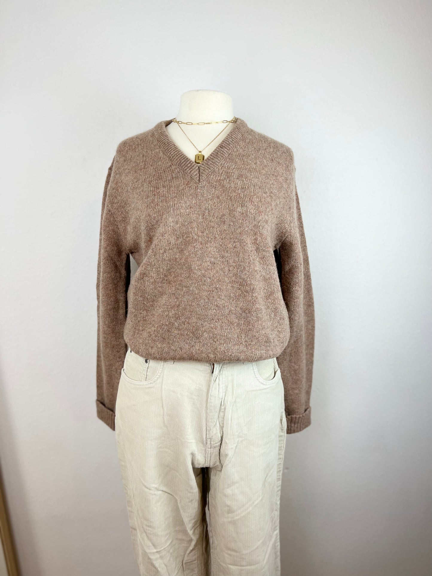 VTG V-NECK SWEATER