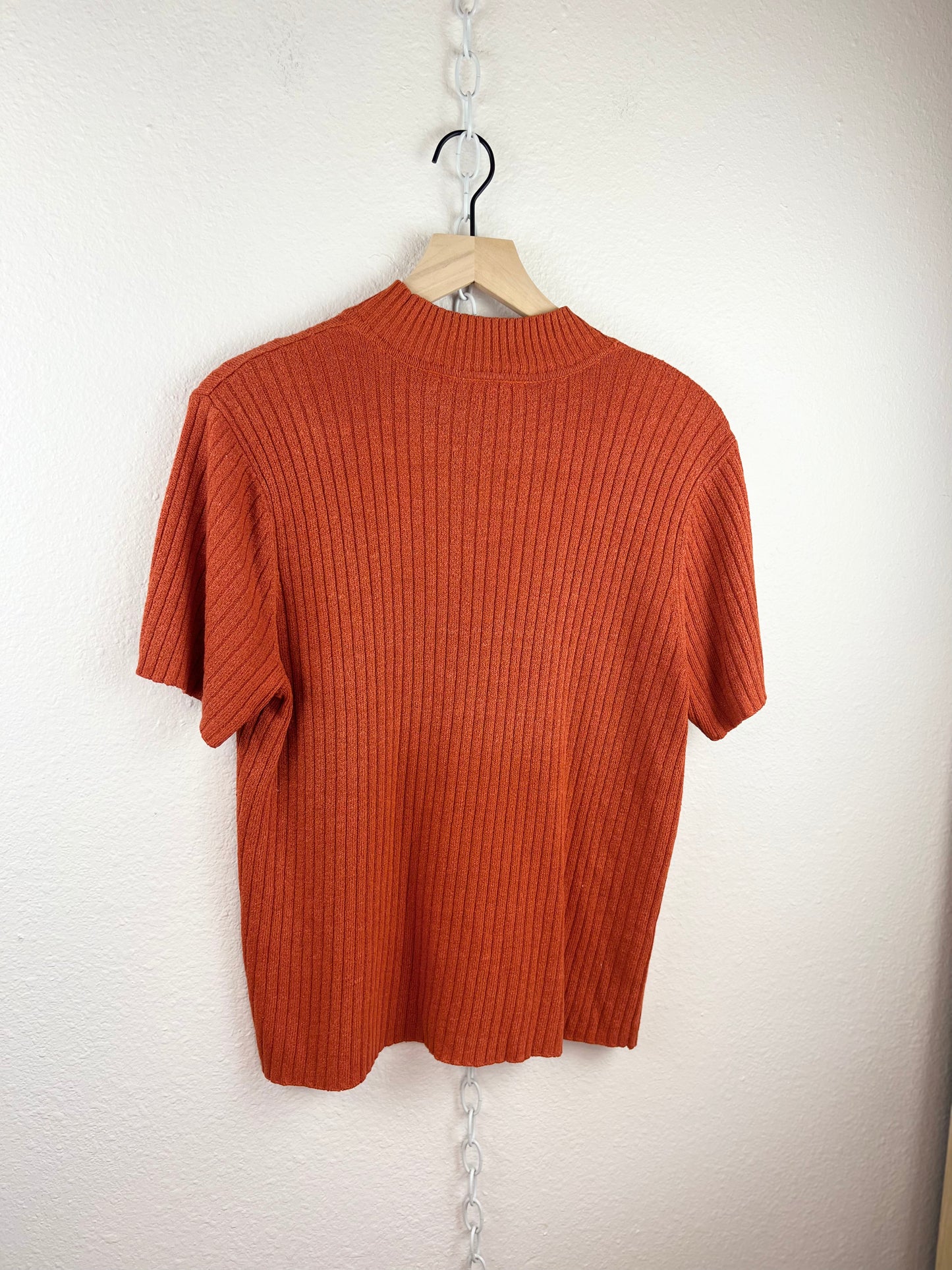 LIZ CLAIBORNE SHORT SLEEVE MOCK NECK