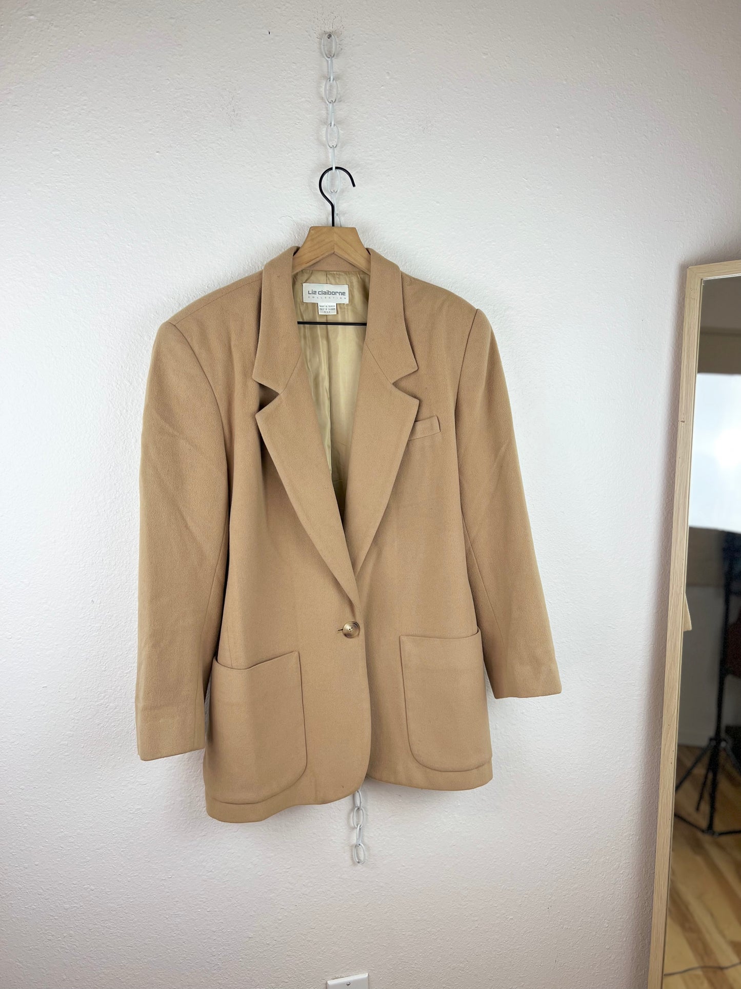 LIZ CLAIBORNE WOOL CASHMERE BLAZER