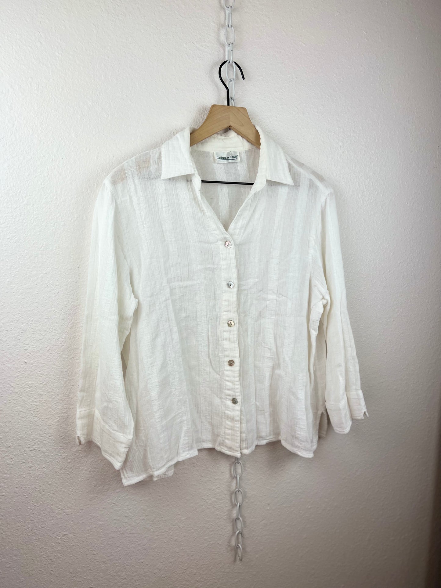 COLDWATER CREEK WHITE BUTTON UP