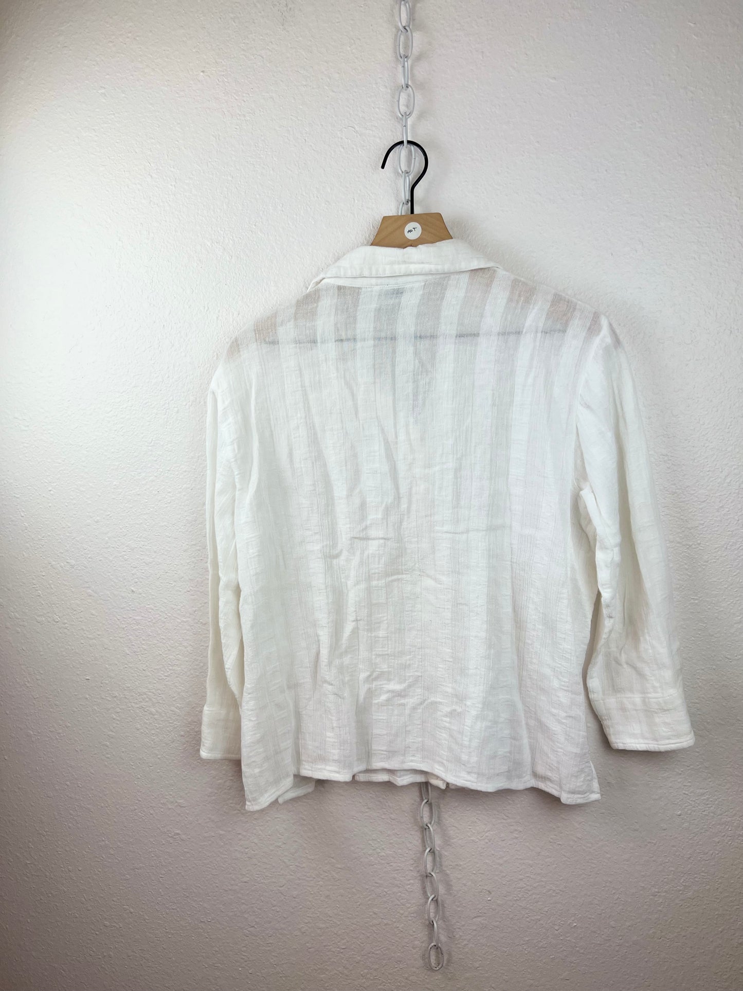 COLDWATER CREEK WHITE BUTTON UP