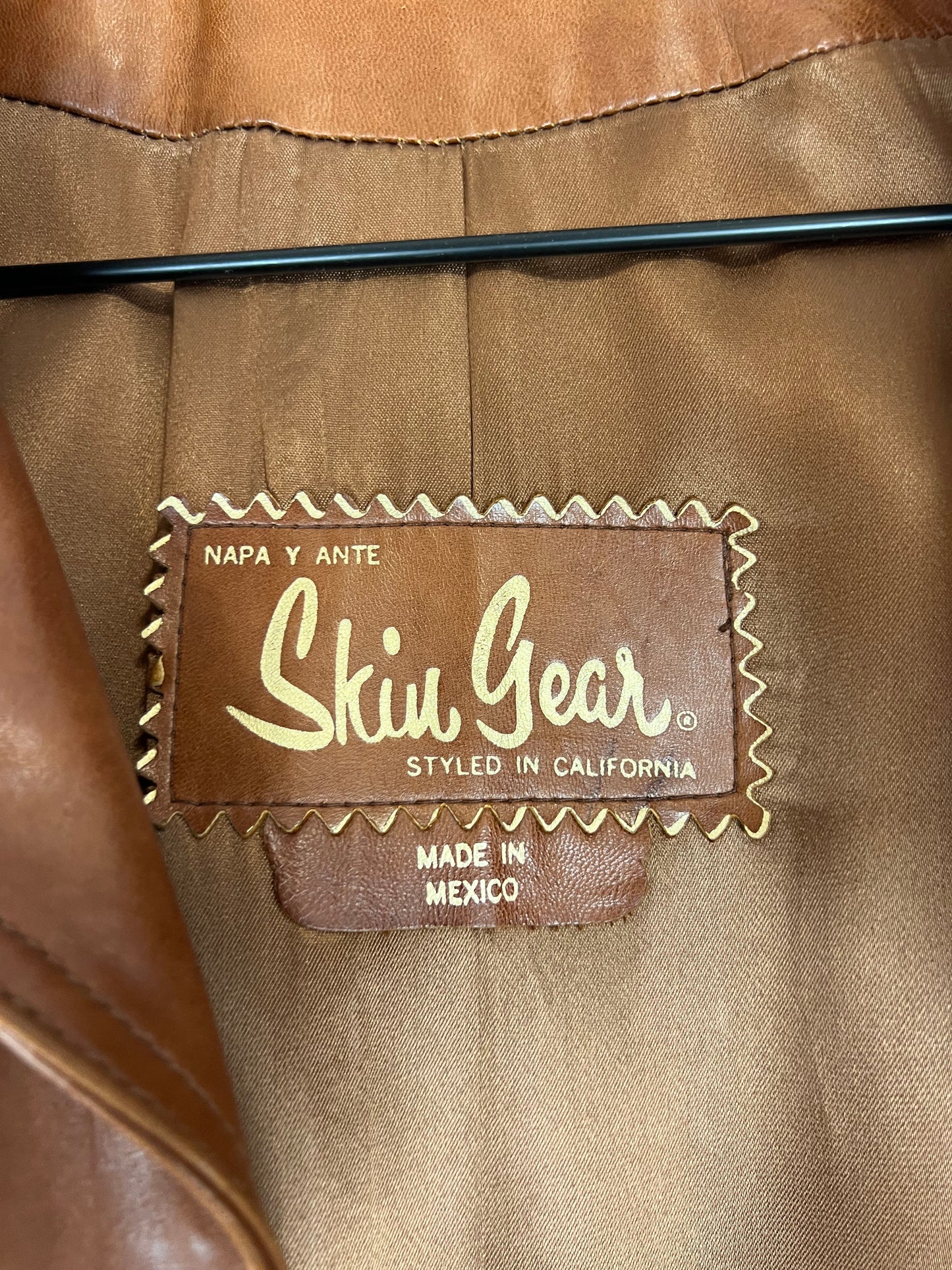VINTAGE CAMEL LEATHER JACKET