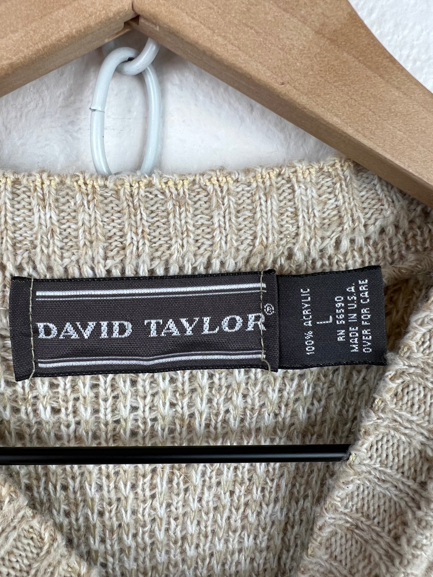 CREAM KNIT SWEATER