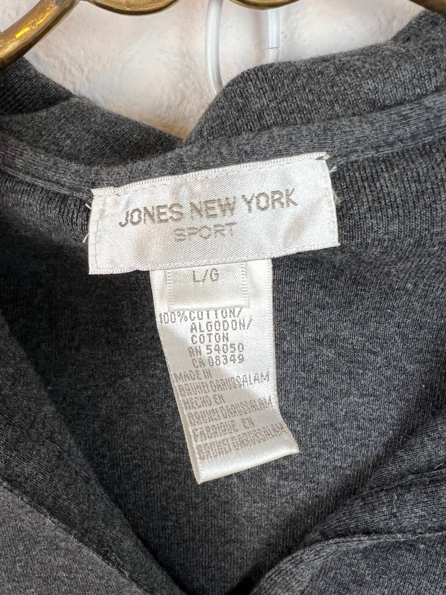 JONES NEW YORK V-NECK SWEATER TOP