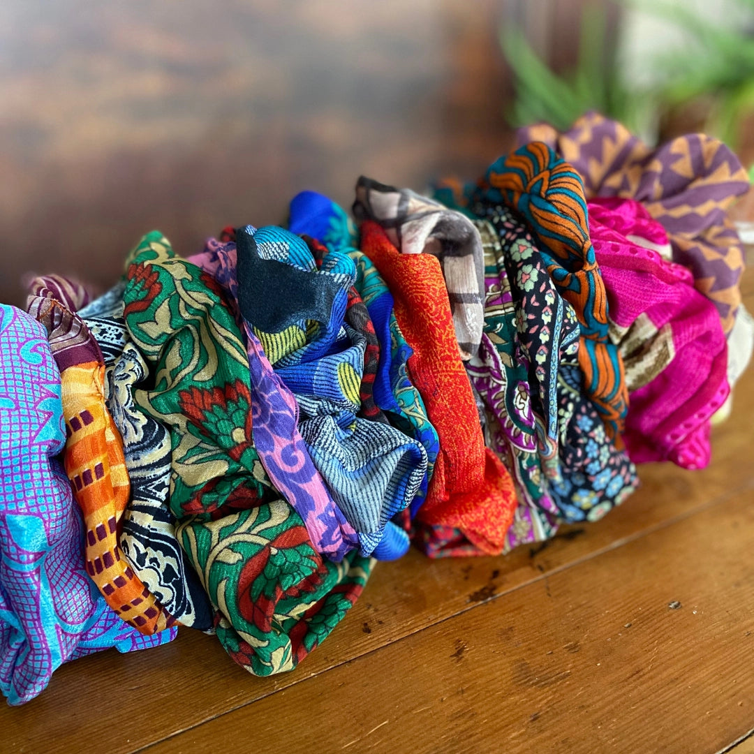 VINTAGE SILK SCRUNCHIES