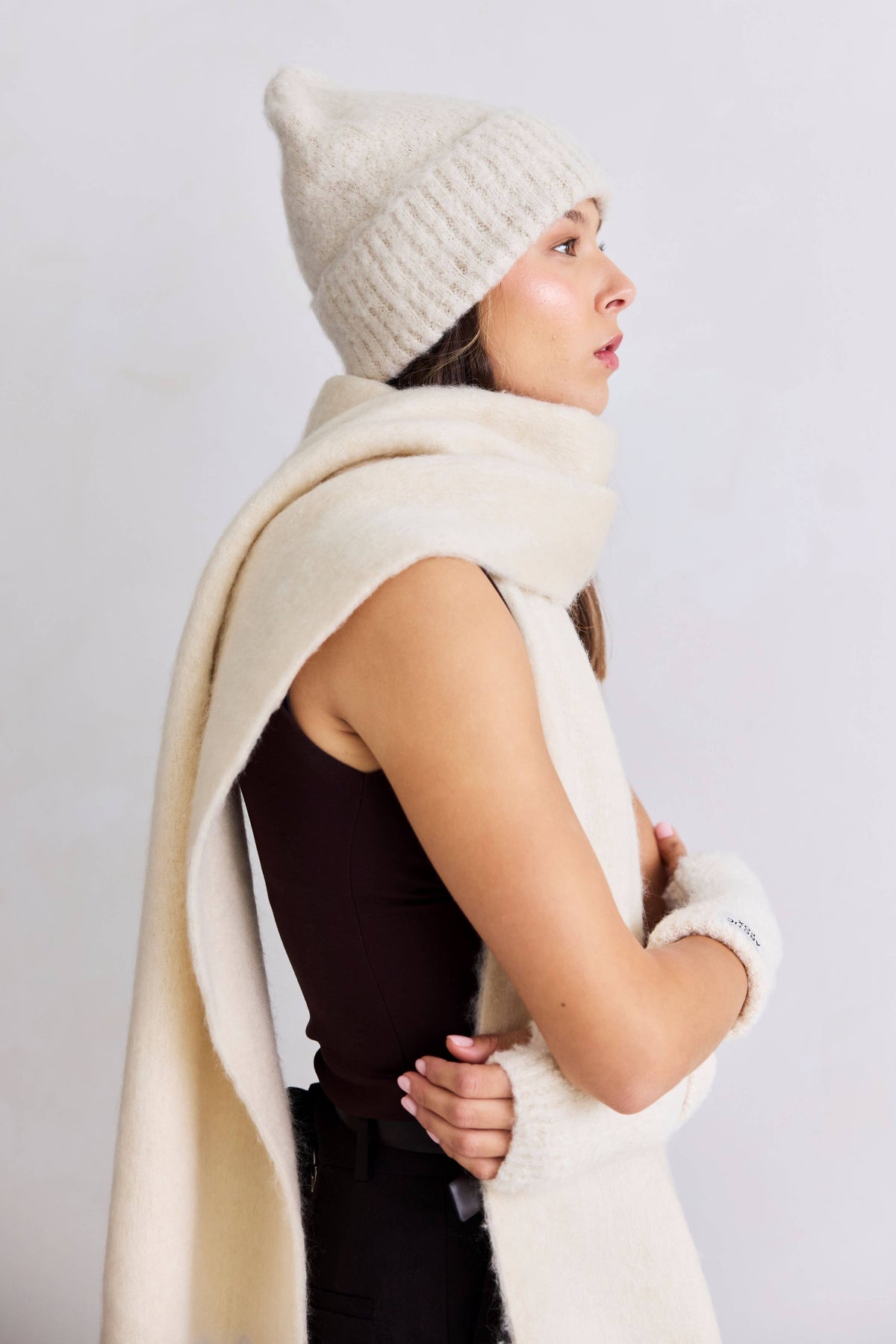 BEANIE- PEBBLE BEIGE