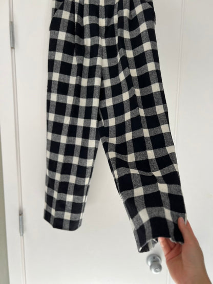PENDLETON B&W PLAID TROUSERS
