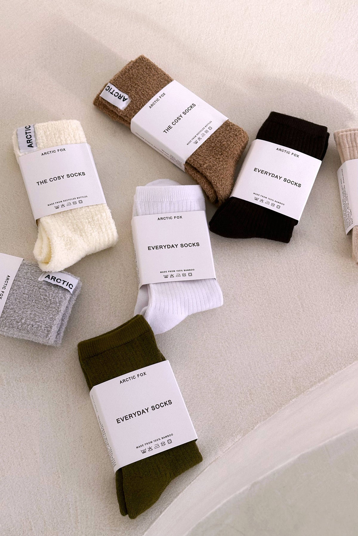 RUFFLE SOCK- WAX PAPER