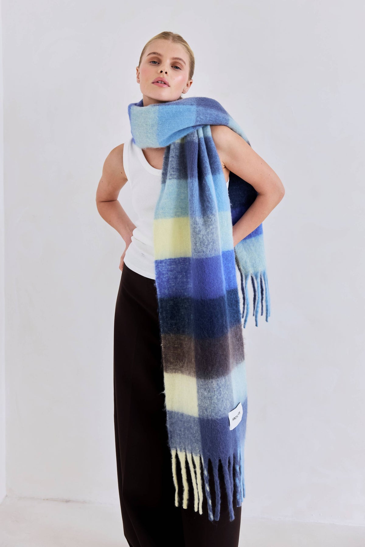 SCARF- BLUE/YELLOW CHECK