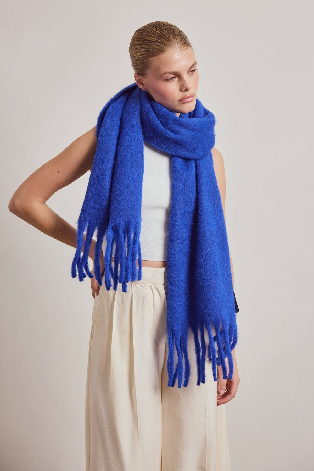 SCARF- ELECTRIC BLUE WOOL