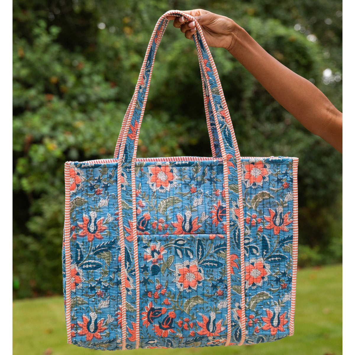 QUILTED BLOCK-PRINT TOTE- PEACH WILDFLOWERS
