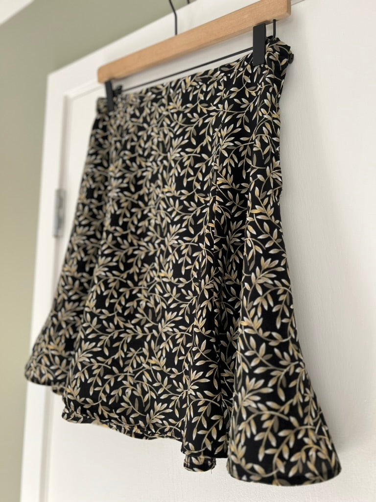 ABSTRACT FOLIAGE MINI SKIRT