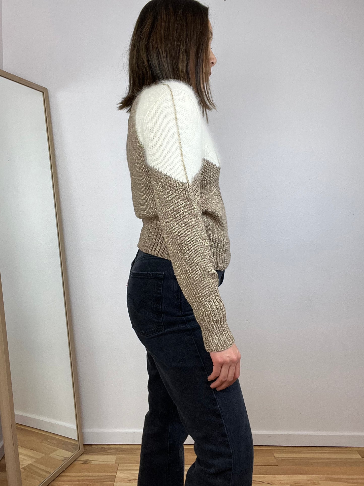 VINTAGE KNIT SWEATER