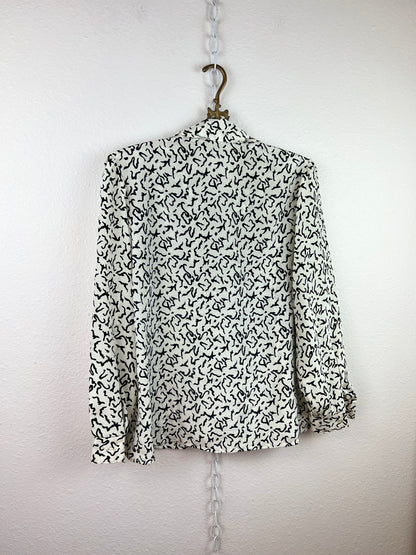 ABSTRACT SHAPES BUTTON UP