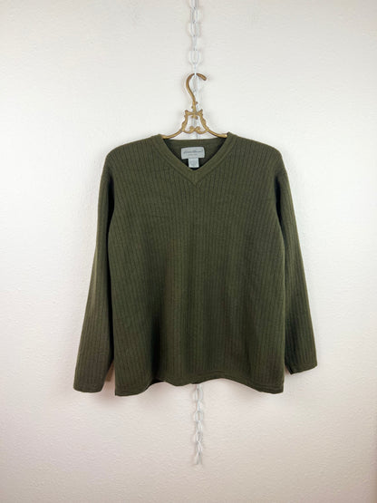 EDDIE BAUER V-NECK WOOL SWEATER