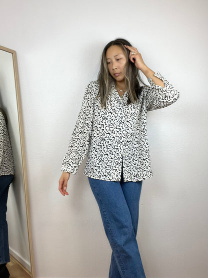 ABSTRACT SHAPES BUTTON UP