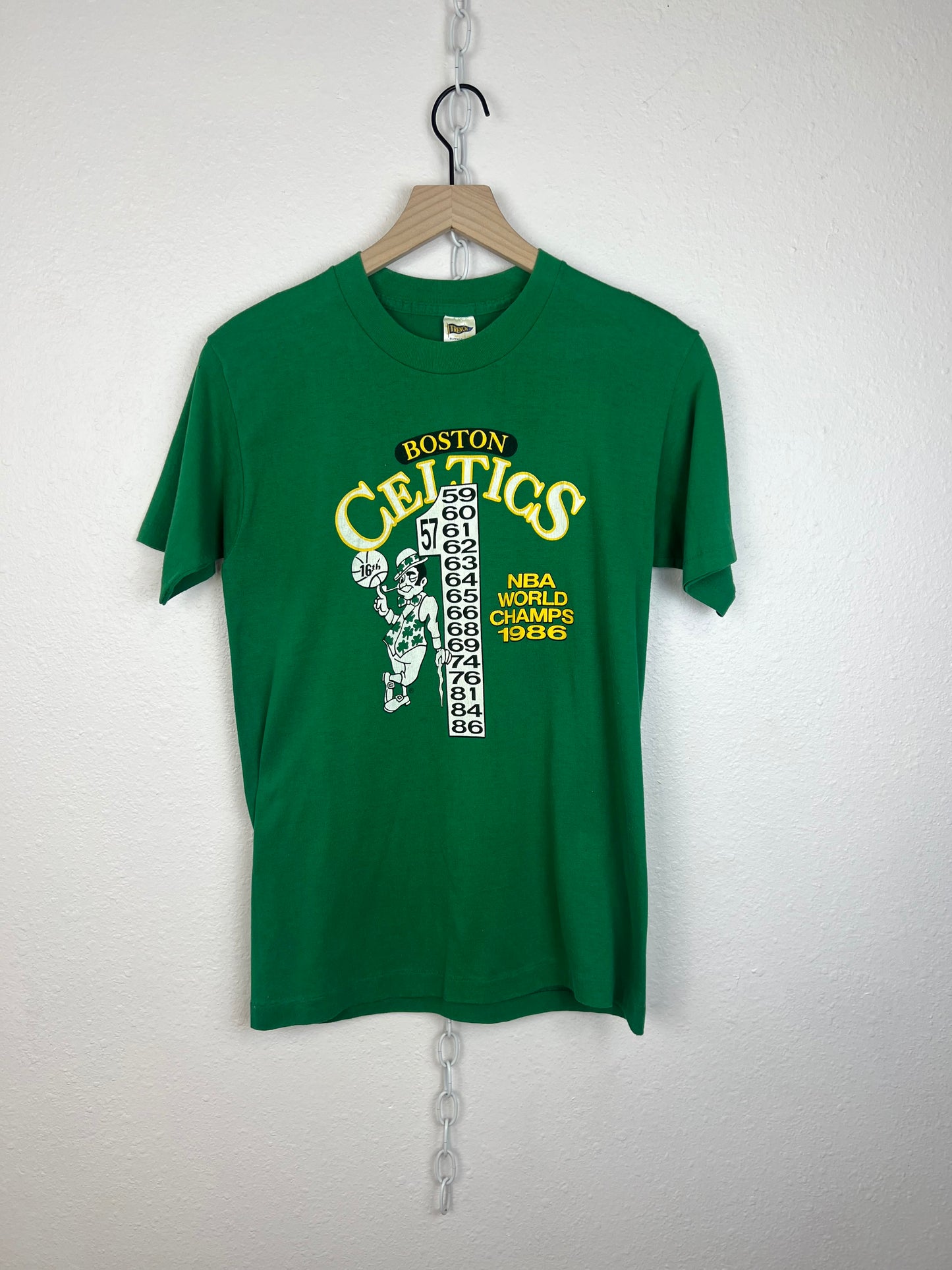 1986 BOSTON CELTICS WORLD CHAMPS TEE