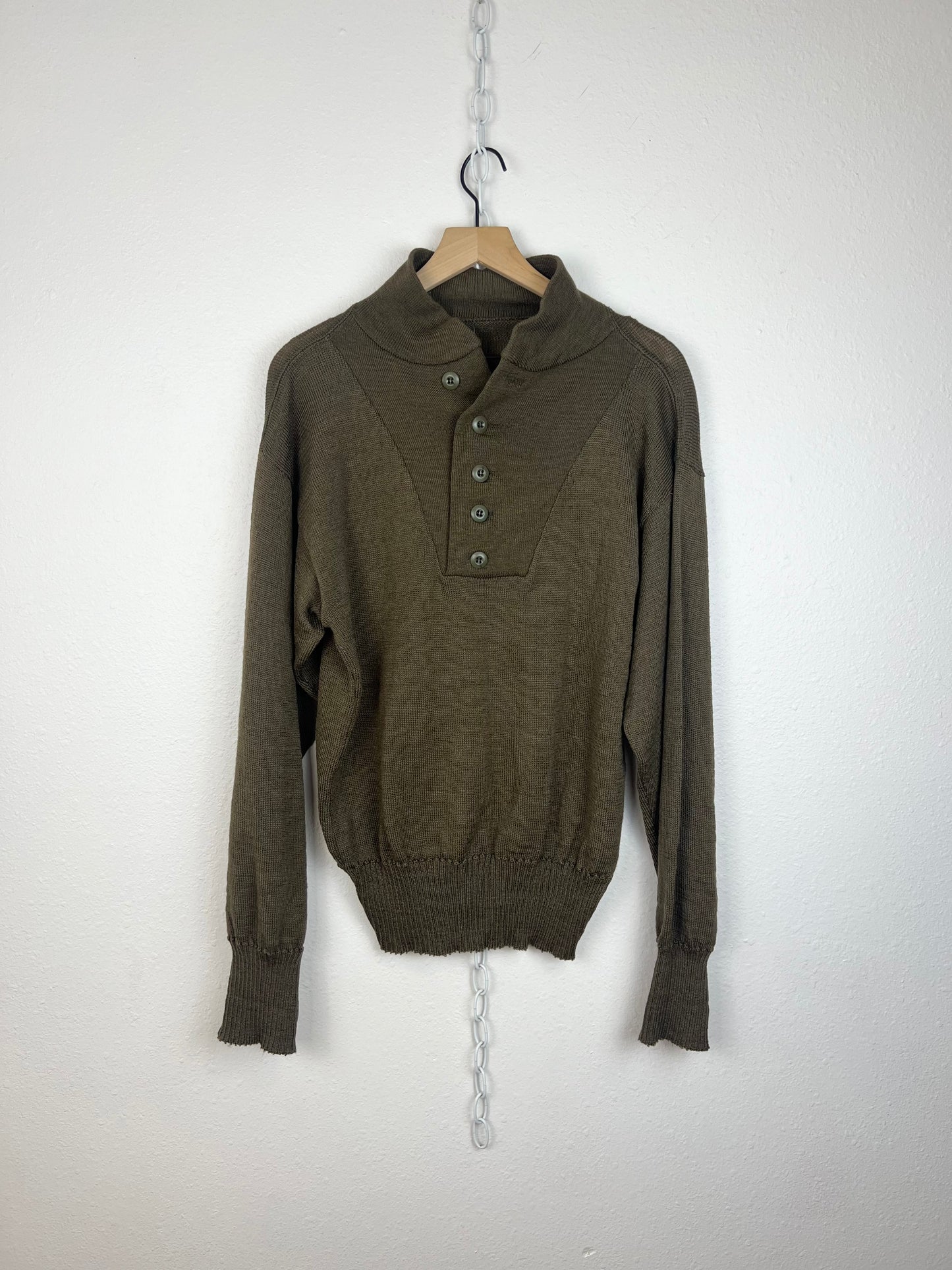 MILITARY HENLEY SWEATER