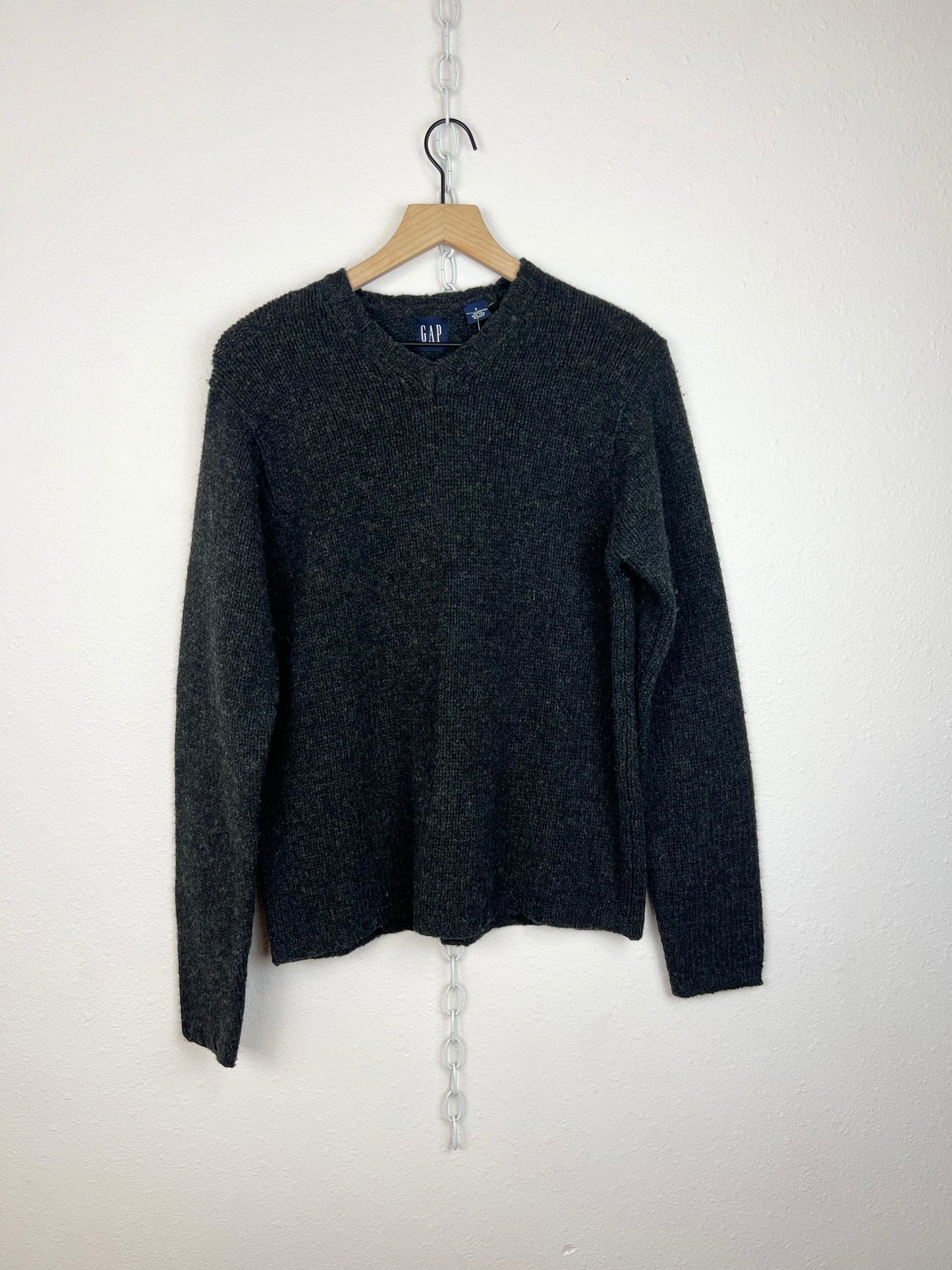 GAP LAMBSWOOL GREY SWEATER