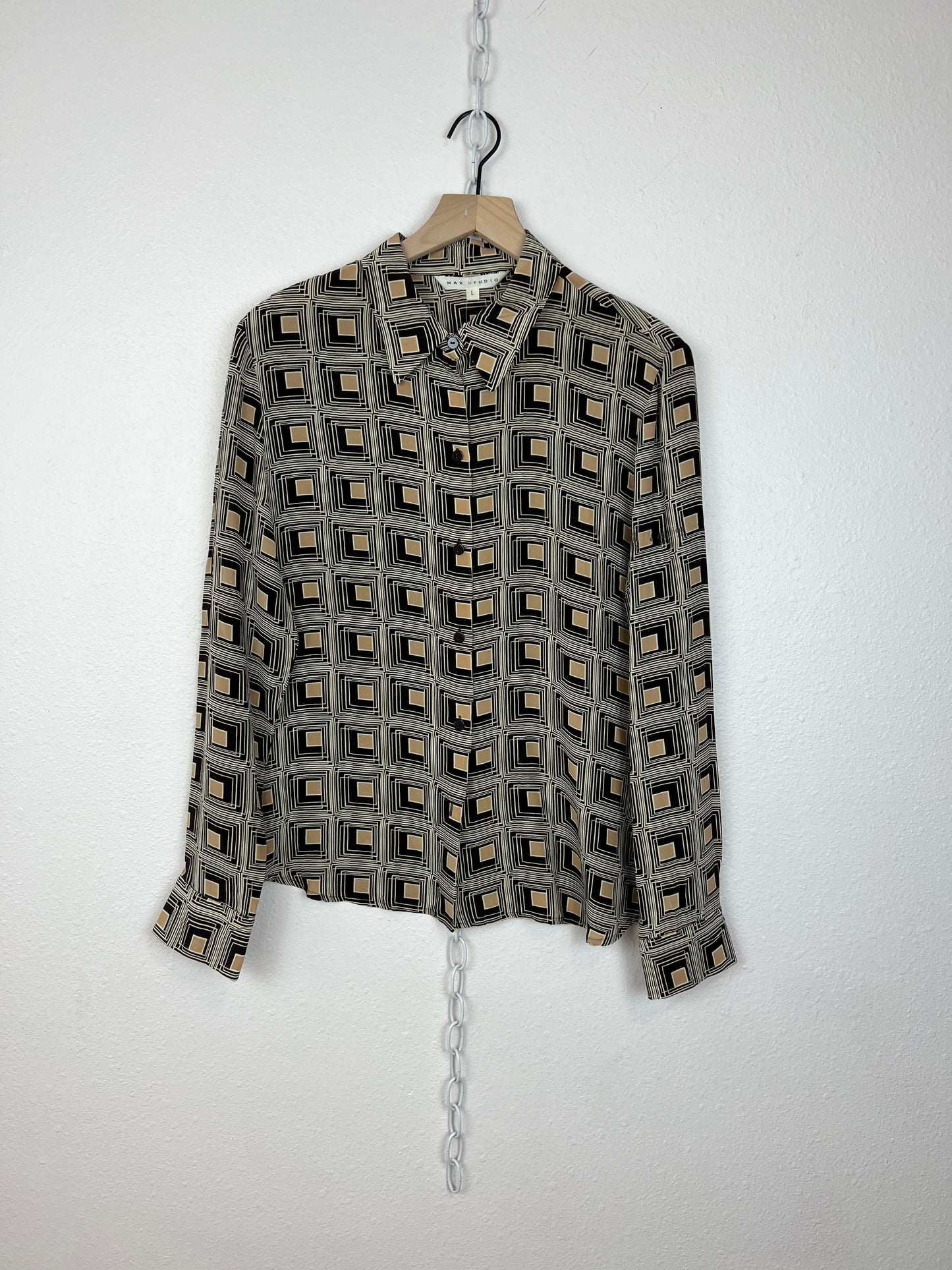 SILK GEOMETRIC BUTTON DOWN