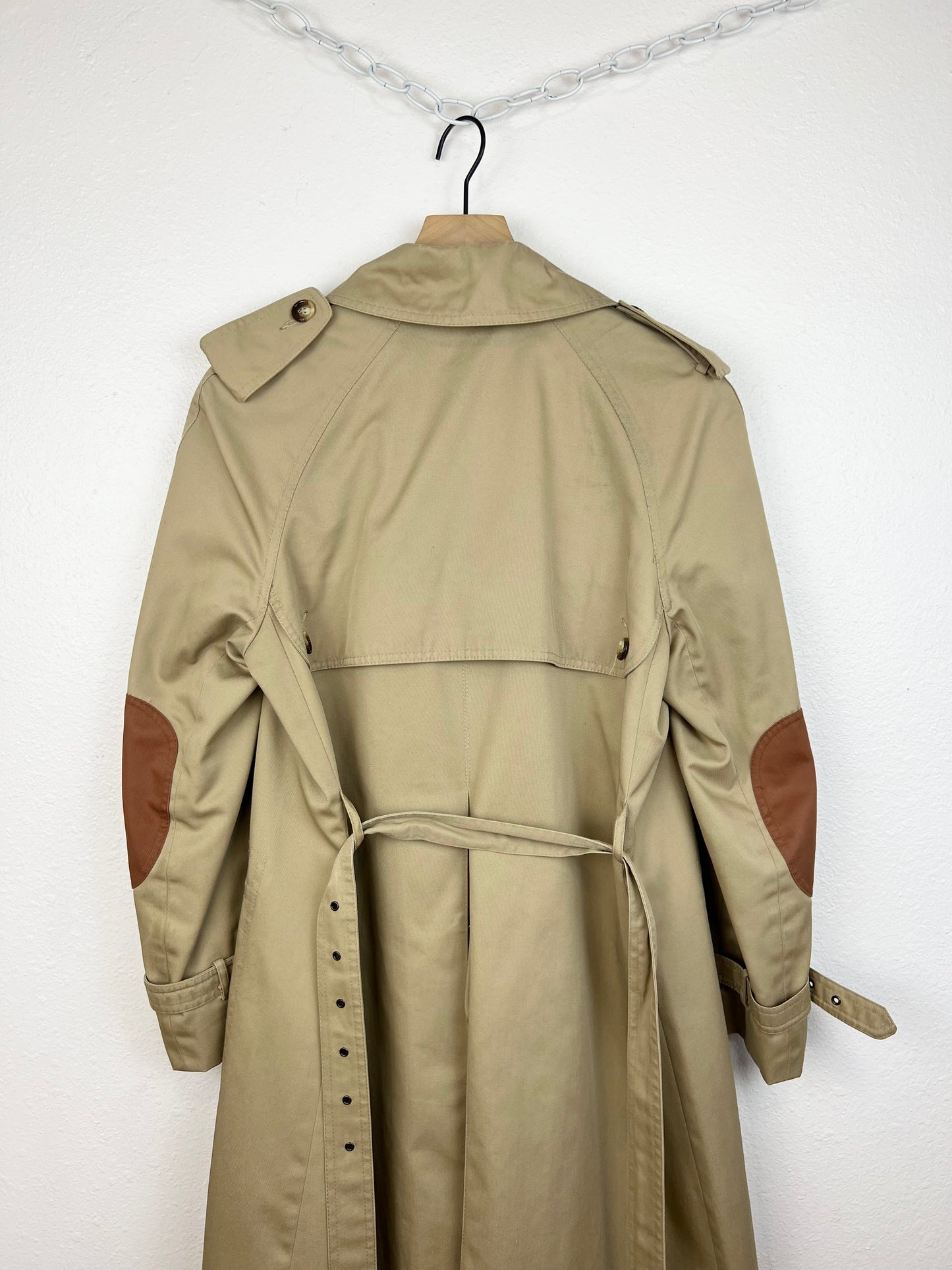 VINTAGE TAN TRENCH COAT