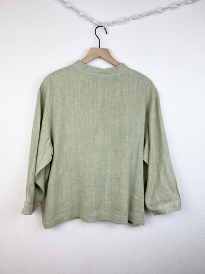 SAGE GREEN LINEN TOP
