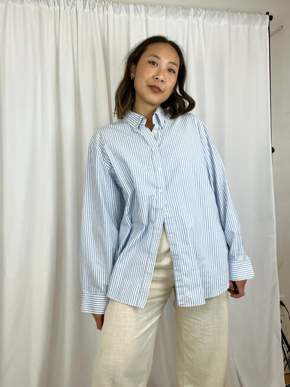 LAND'S END BLUE STRIPED BUTTON DOWN