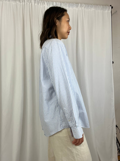 LAND'S END BLUE STRIPED BUTTON DOWN