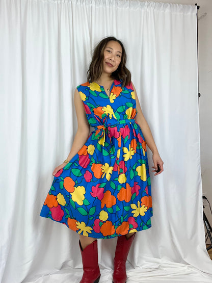 1970s TIE WAIST FLORAL DRESS