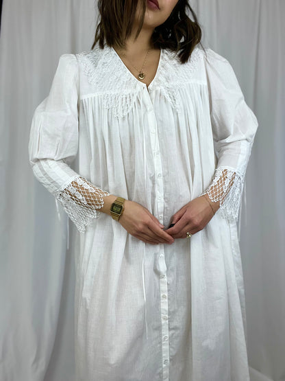 EILEEN WEST ROMANTIC LACE WHITE DRESS