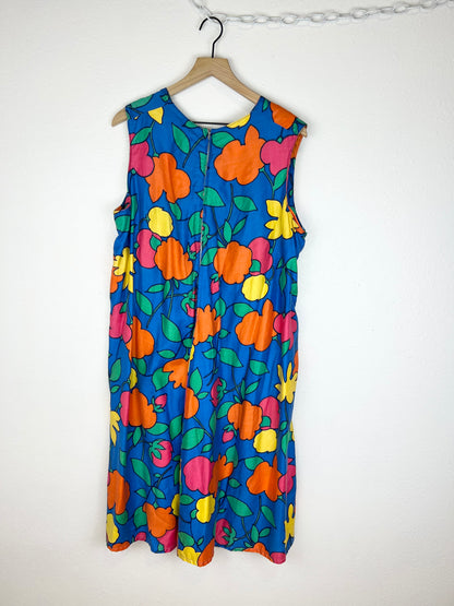1970s TIE WAIST FLORAL DRESS