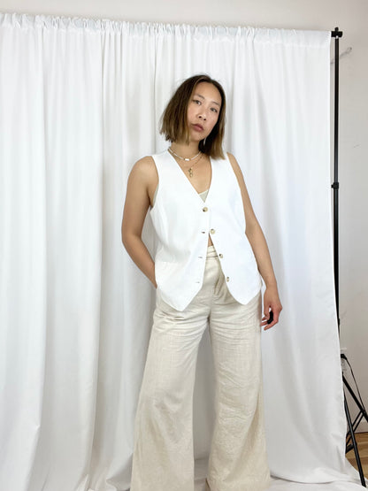 LIZ CLAIBORNE WHITE VEST