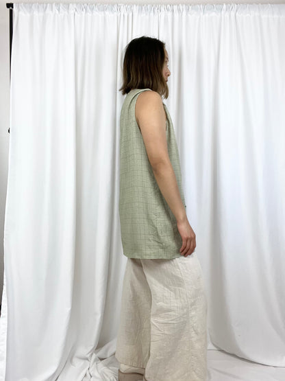 LIZSPORT PLAID LONG BUTTON DOWN VEST