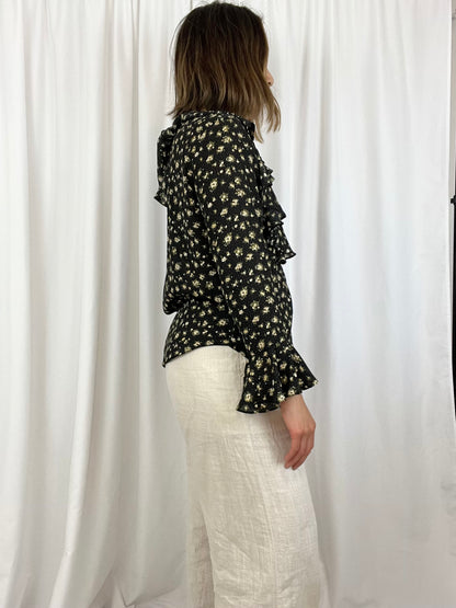 FLORAL RUFFLE BLOUSE