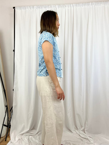 VINTAGE BLUE PAISLEY TOP