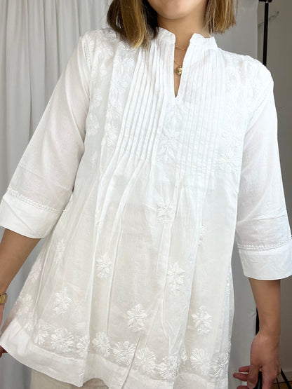 WHITE EMBROIDERED 3/4 SLEEVE TUNIC TOP