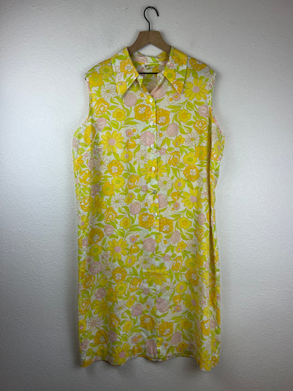 70s Floral Button Front Shift Dress