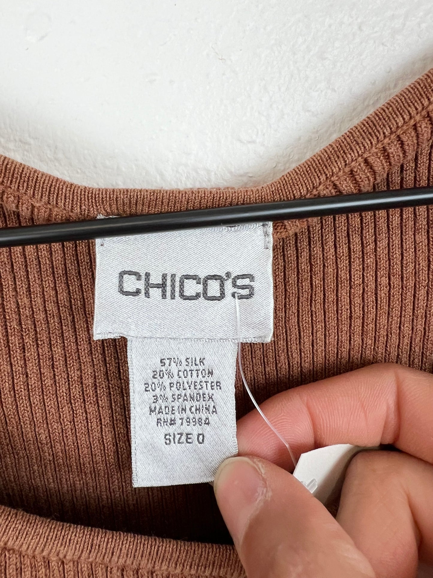 CHICO'S SILK BLEND RIBBED TANK
