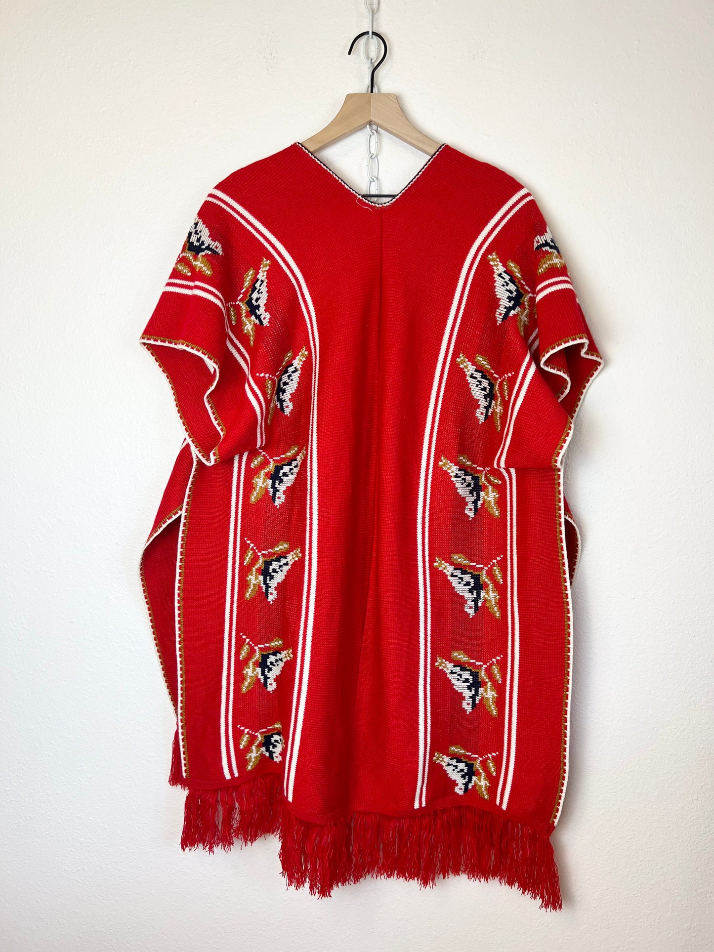 VINTAGE BIRD PONCHO SWEATER