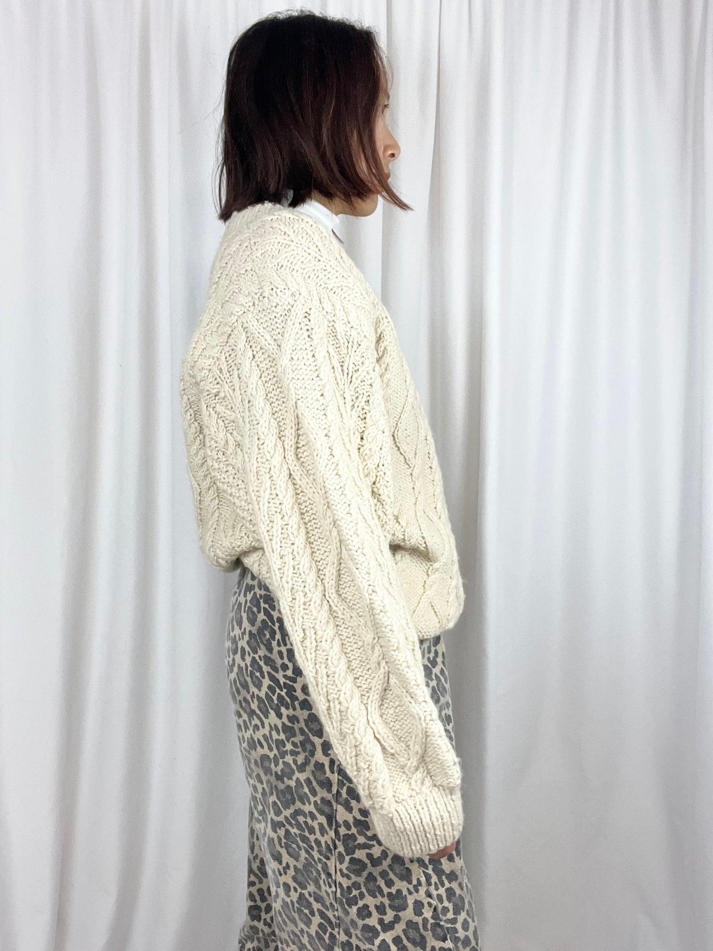 WOOL CABLE KNIT SWEATER