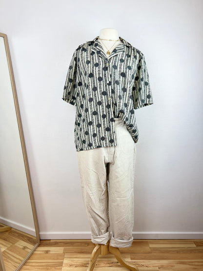 FUNKY BOXY BUTTON UP